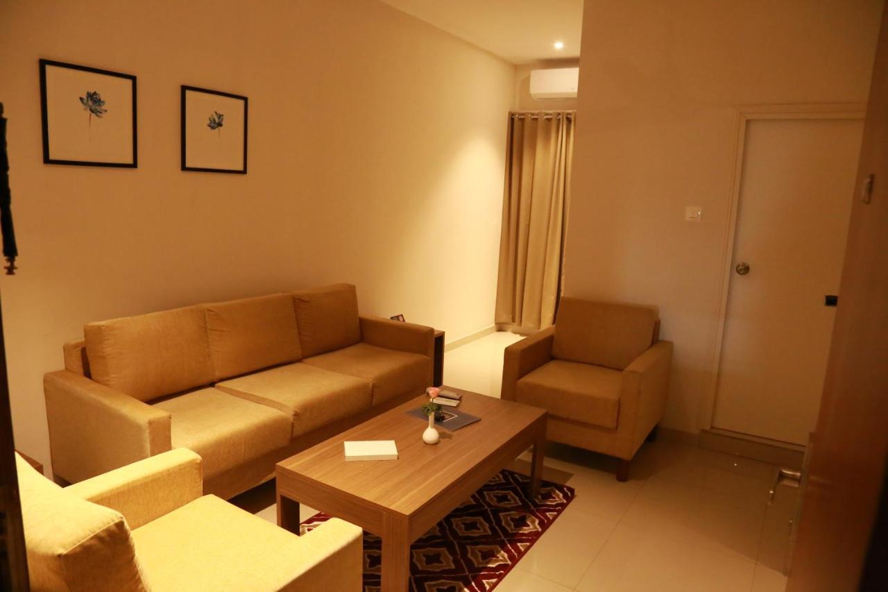 Hotel Picnic Manjeri Exterior photo
